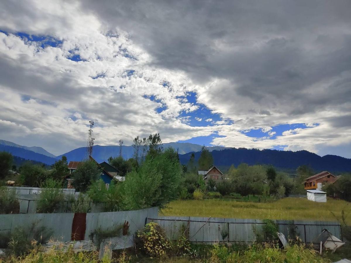 The Gulmarg Gateway Resort Сринагар Экстерьер фото